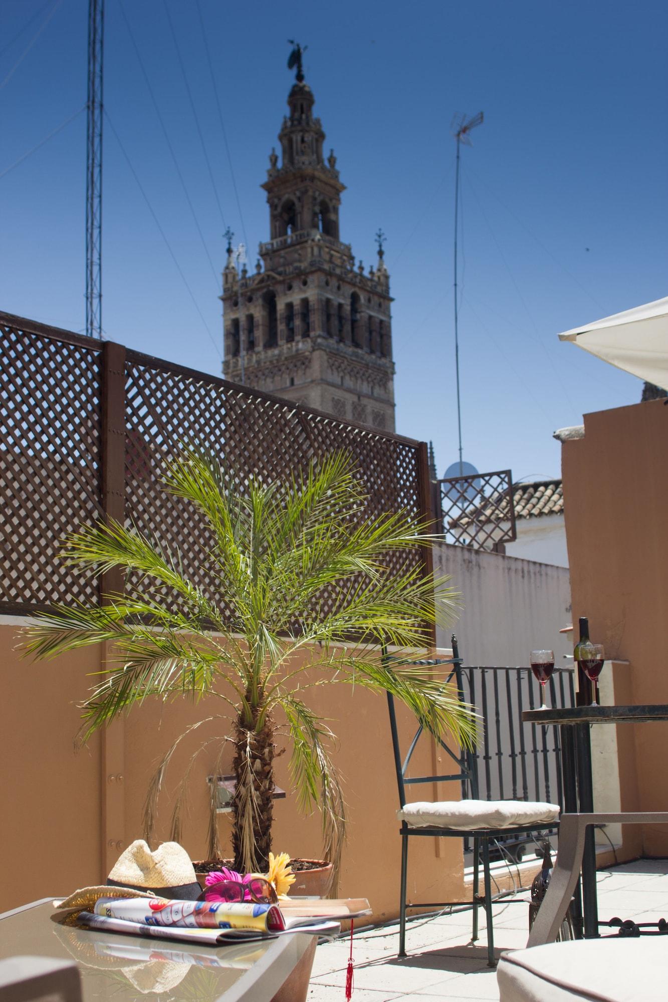 Life Apartments Giralda Suites Σεβίλλη Εξωτερικό φωτογραφία