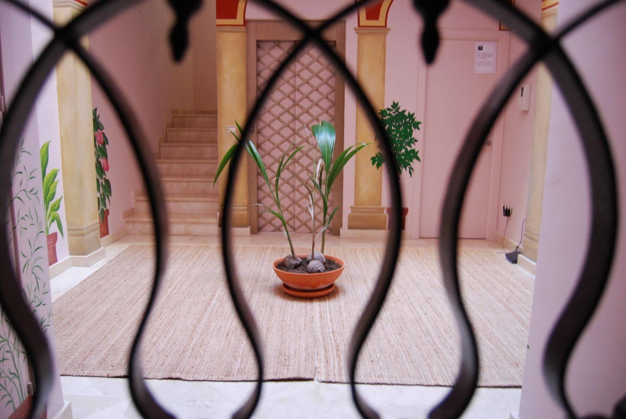 Life Apartments Giralda Suites Σεβίλλη Εξωτερικό φωτογραφία
