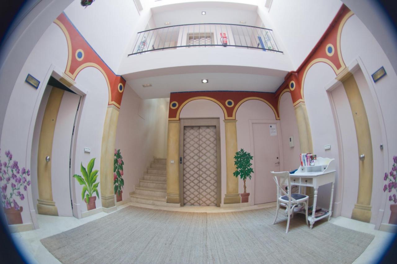 Life Apartments Giralda Suites Σεβίλλη Εξωτερικό φωτογραφία